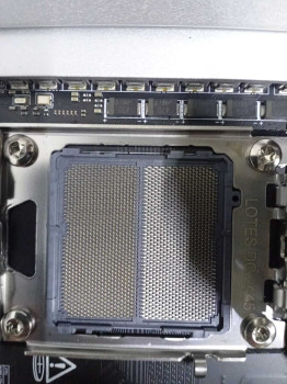 MSI MPG B650I EDGE WIFI AMD B650 Soket AM5(OUTLET)