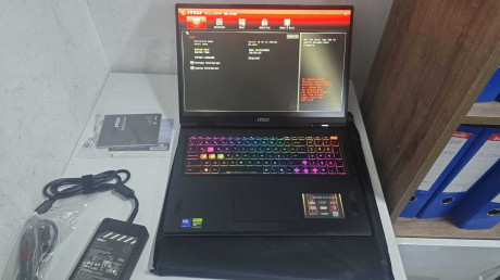 MSI NB VECTOR 18 HX AI A2XWIG-666XTR NOTEB(OUTLET)