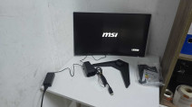 MSI MAG 274CXF 27